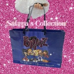 Meet your Posher, Safiya